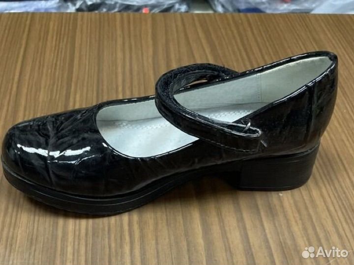 Туфли школьные для девочки новые