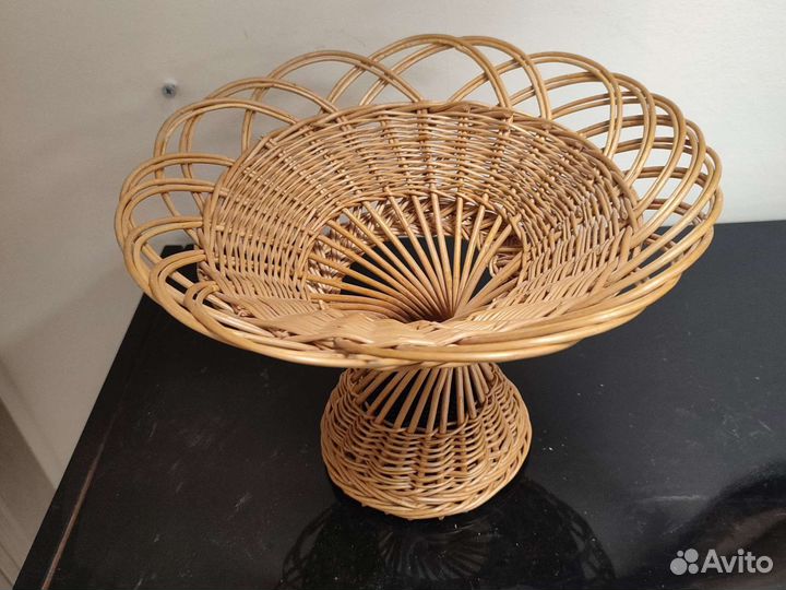 Изделия ручной работы из лозы и соломки