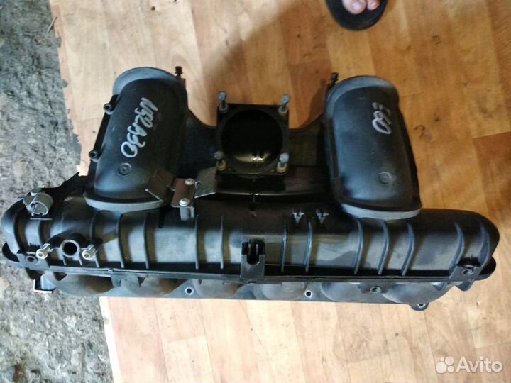 Коллектор впускной бмв 528Xi Америка N52b30