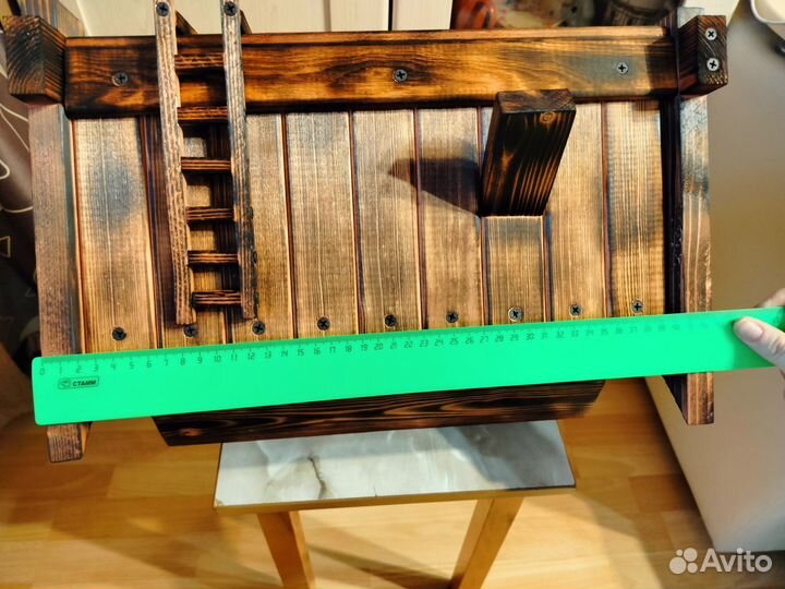 Кормушка для птиц из дерева