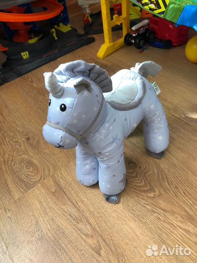 Little Bird Told Me Игрушка-каталка Мунбин