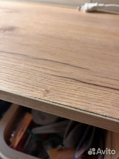 Стеллаж на металлическом основании