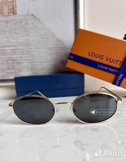Солнцезащитные очки LV