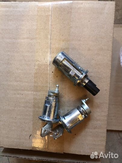 Комплект цилиндров замков дверей ваз 2105