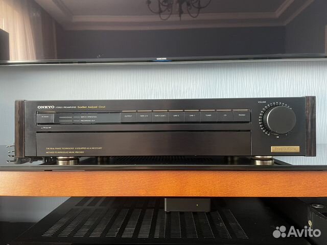 Предварительный усилитель Onkyo Integra P-308