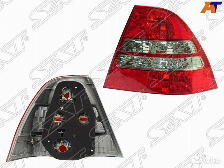 Фонарь задний toyota corolla 02-04 правый