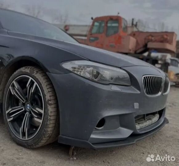 Сплиттер губа элерон на передний бампер bmw f10