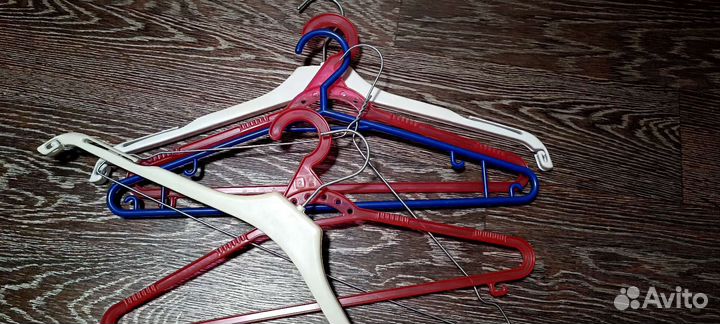 Вешалки 6 шт