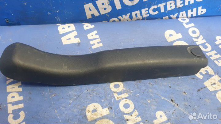 Пластик салона. Toyota Estima минивен 2AZ-FE 2008