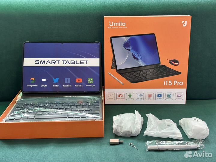 Планшет с клавиатурой и мышкой Umiio i15Pro