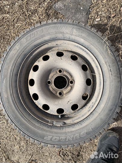 Dunlop SP Winter Ice 01 185/65 R14