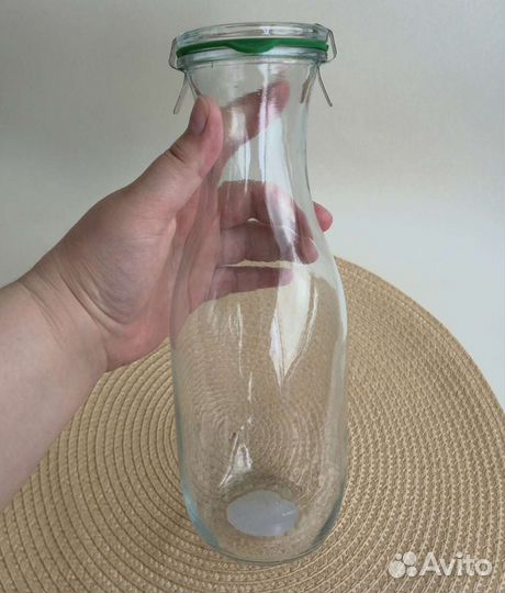 Графин бутылка + 2 банки с крышками