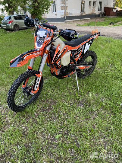 Regulmoto crosstrec 300