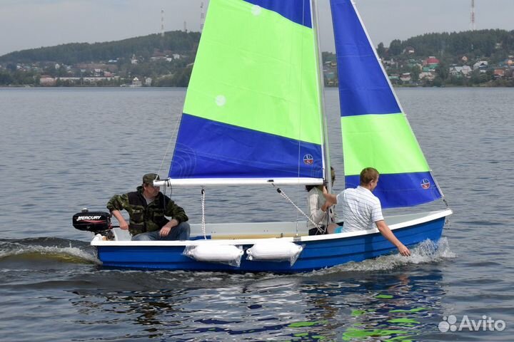 Пластиковая лодка Виза Комби - 395