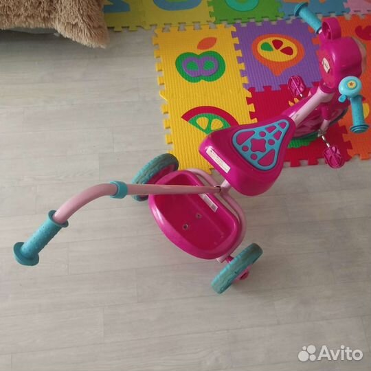 Трехколесный велосипед с родительской ручкой