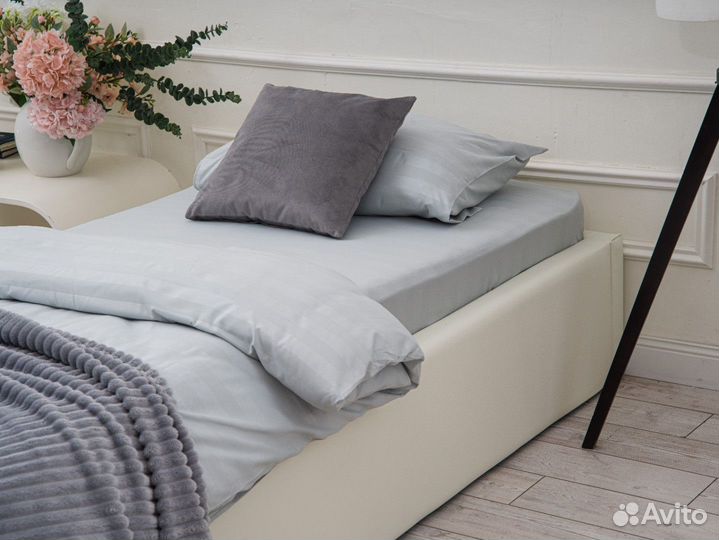 Kровать односпальная, в наличии