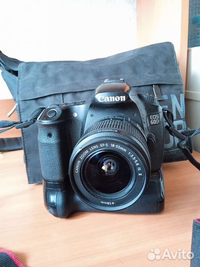 Зеркальный фотоаппарат canon 600d