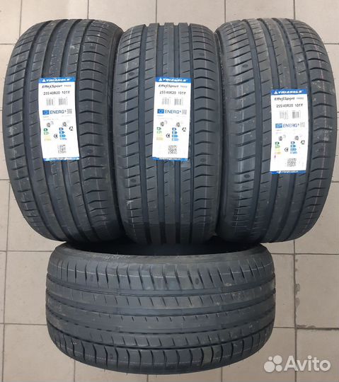 Triangle EffeXSport TH202 255/40 R20 101Y