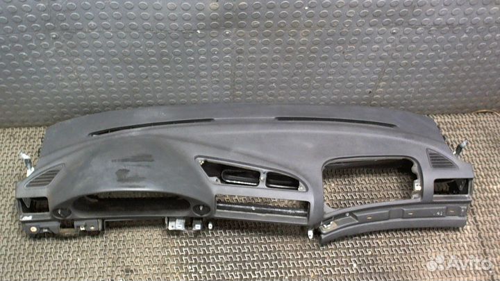 Панель передняя салона BMW 7 E38, 2000