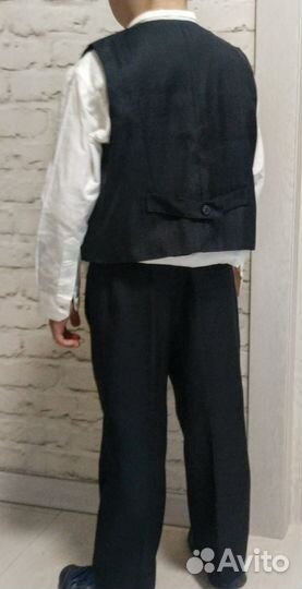Костюм 122 брюки, жилет, рубашки