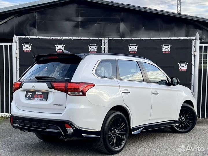 Mitsubishi Outlander 2.4 CVT, 2022, 1 км