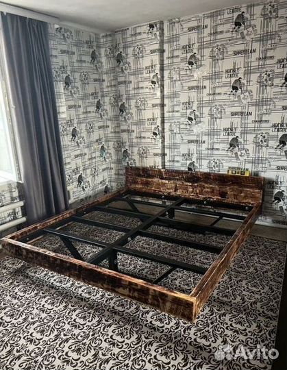 Двуспальная кровать лофт стиль