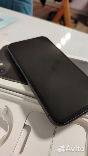 iPhone 11, 64 ГБ