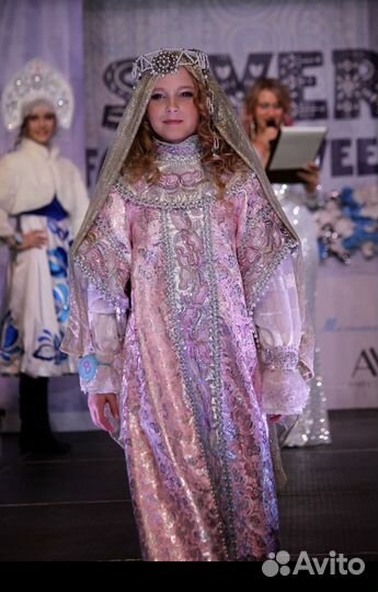 Костюм русский, русская красавица