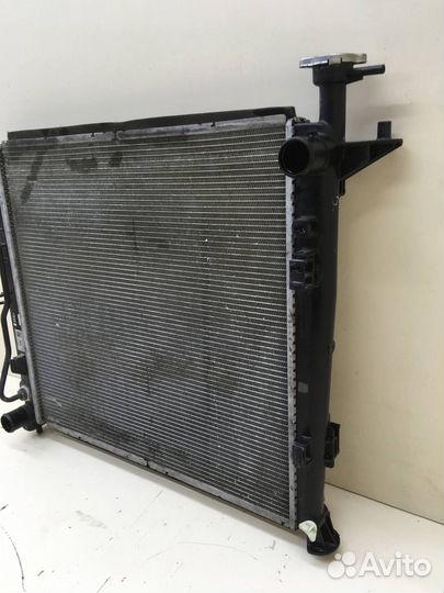 Б/У Б/У Радиатор охлаждения двигателя 25310S1190