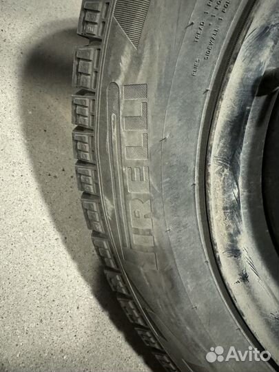 Pirelli Ice Zero FR 185/65 R15 92T