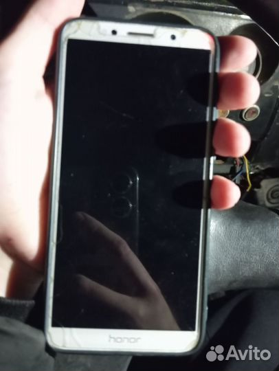 Телефон honor 7а