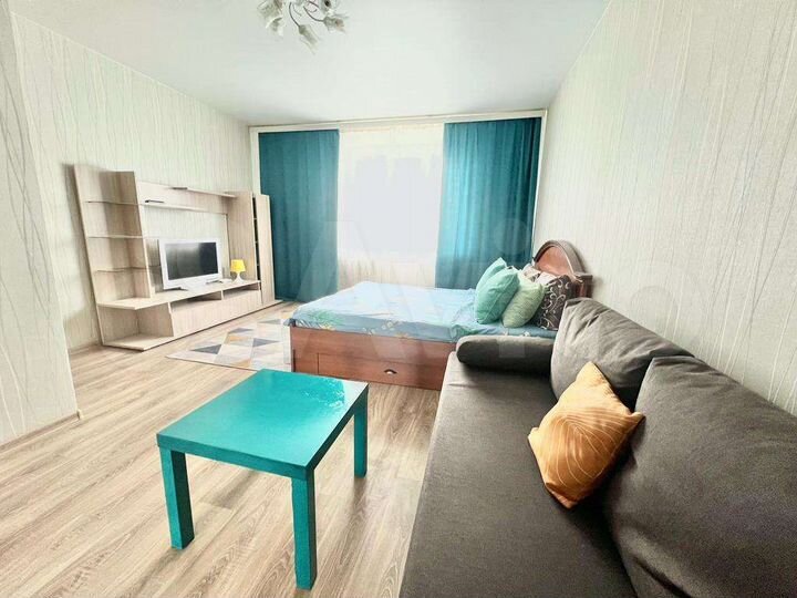 1-к. квартира, 44 м², 8/10 эт.