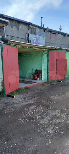 Гараж