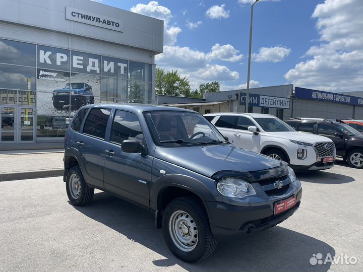 Chevrolet Niva, 2011