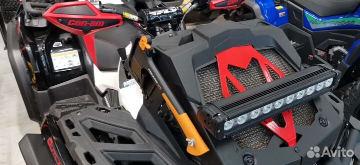 Квадроцикл BRP Can-am Outlander Max 1000 XT XTP