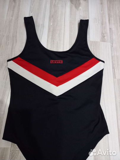 Боди Levis