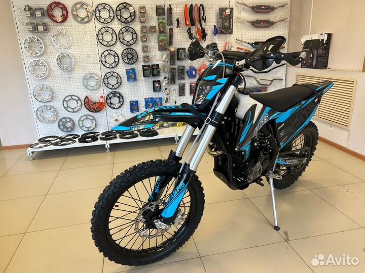 Мотоцикл Avantis Enduro 250 EFI Exclusive (PR300/1