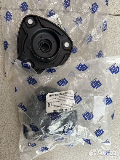 Опоры передние Kia Rio 05-11