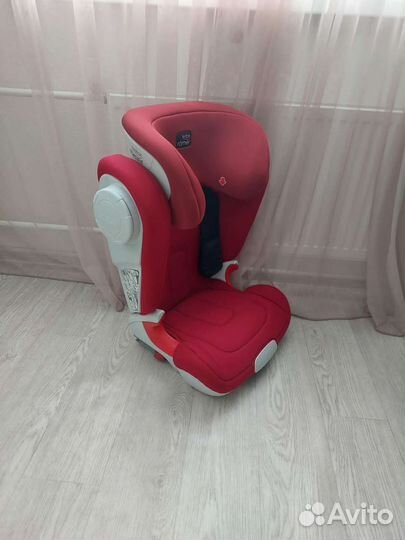 Britax romer kidfix xp sict Красное