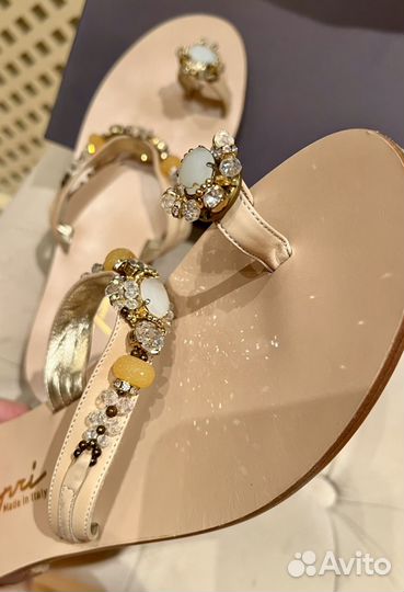 Сандалии Capri оригинал р. 41