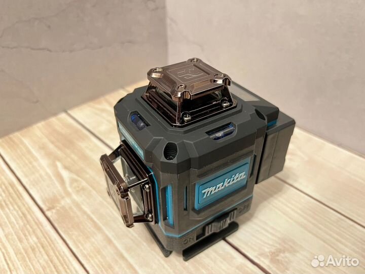 Лазерный Уровень Makita 16 линий 4D 360