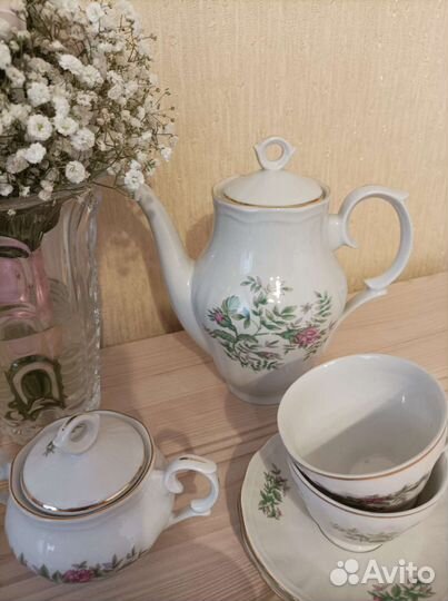 Фарфоровый кофейный сервиз на 6 персон. Польша