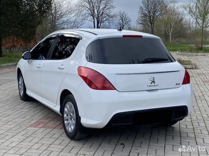 Peugeot 308 1.6 МТ, 2011, 118 000 км