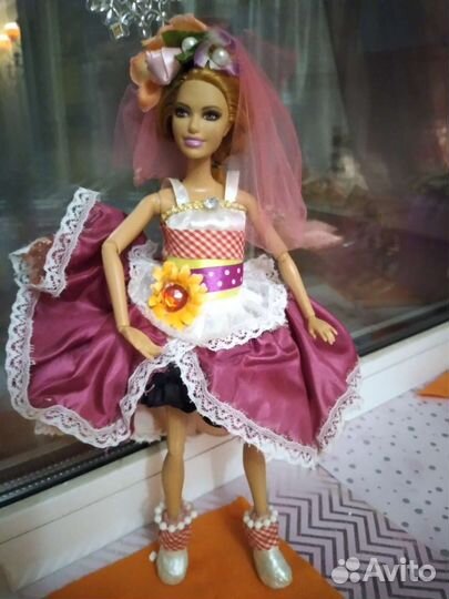 Кукла шарнирная фирменная