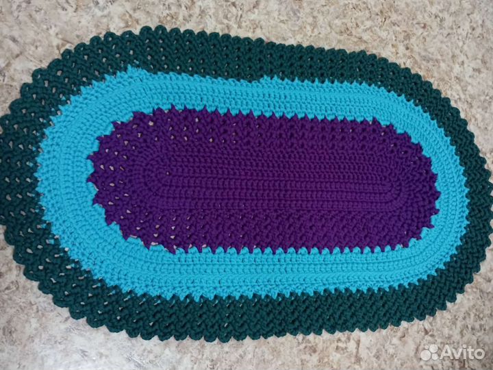 Ковер вязанный