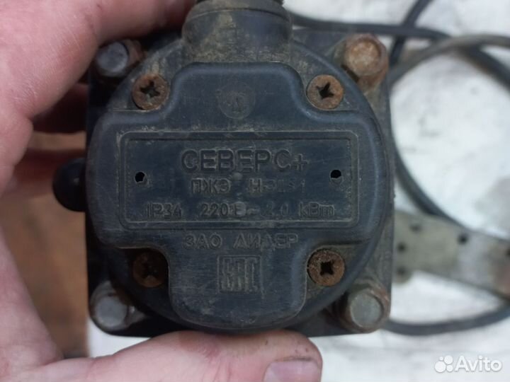 Подогреватель двигателя 220 с помпой