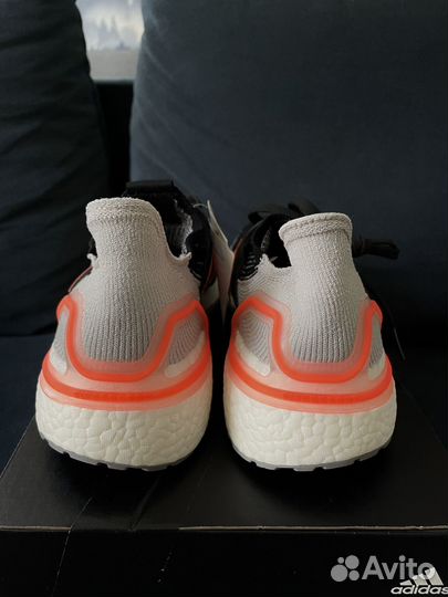 Кроссовки Adidas Ultra Boost 19