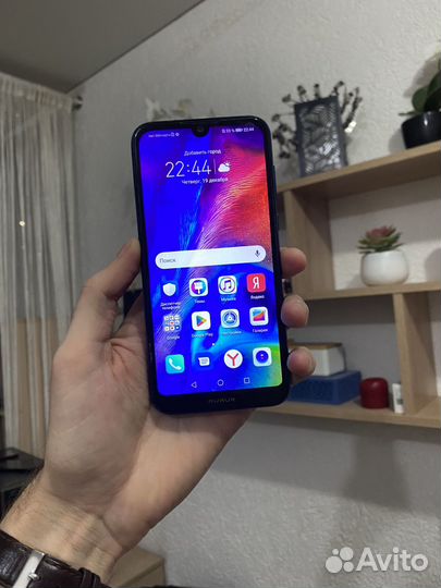 HONOR 8S, 2/32 ГБ