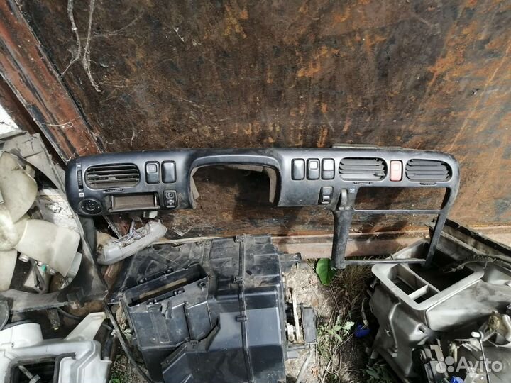 Запчасти на mazda 626 ге