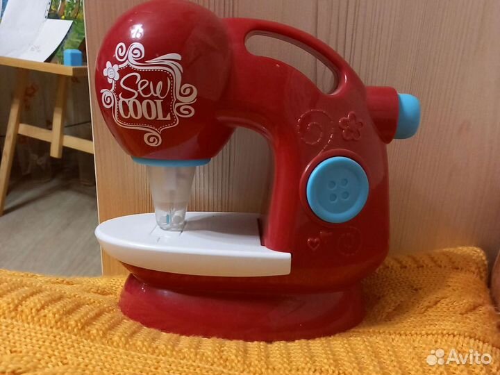 Детская швейная машинка